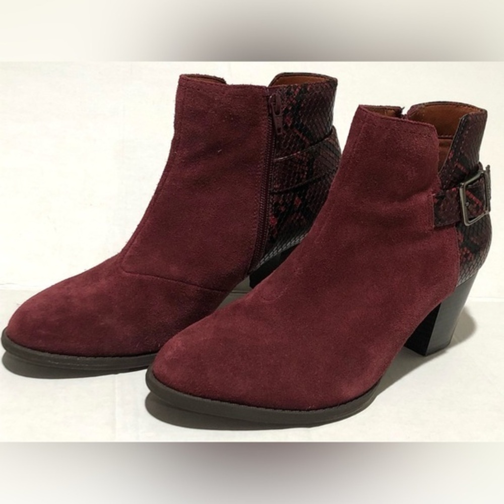 Vionic Naomi Boots